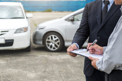 Gestionarea actelor și asigurărilor